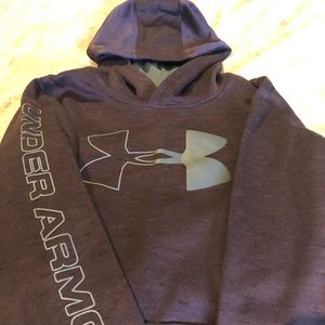 Under Armor Cold Gear youth Large Pullover Sweatshirt